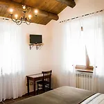 فندق مبيت وإفطار La Finestra Sul Conero 3*