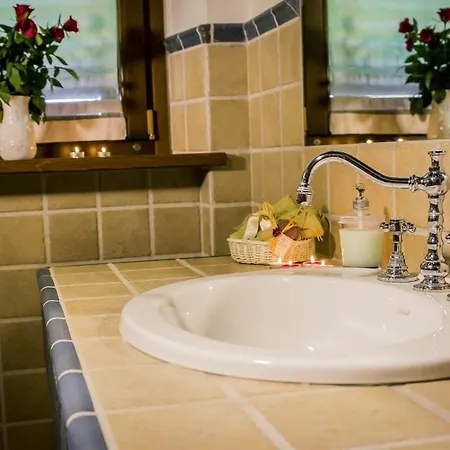 La Finestra Sul Conero Bed & Breakfast 3*