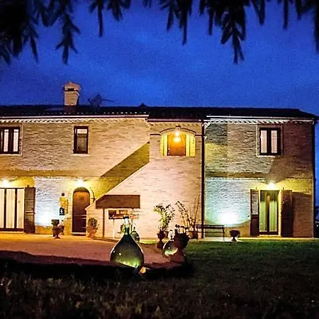 La Finestra Sul Conero Oda ve Kahvaltı Castelfidardo