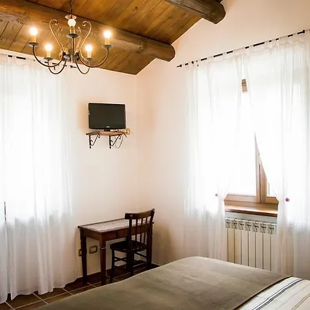 Oda ve Kahvaltı La Finestra Sul Conero 3*
