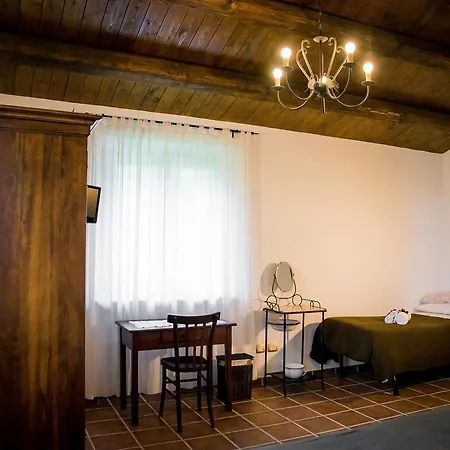 La Finestra Sul Conero Bed & Breakfast 3*